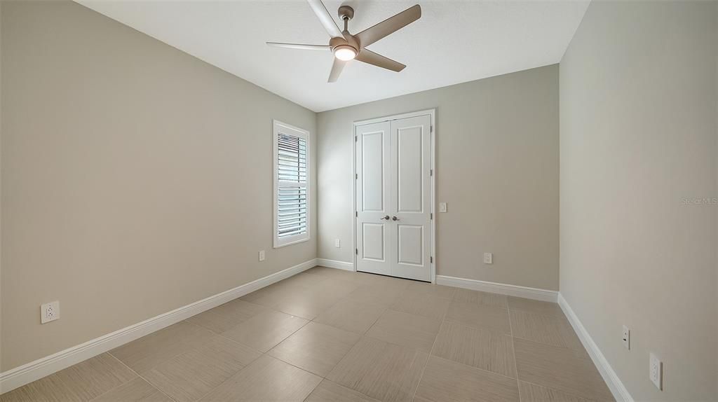 Под контрактом: $868,000 (3 спален, 2 ванн, 2281 Квадратных фут)