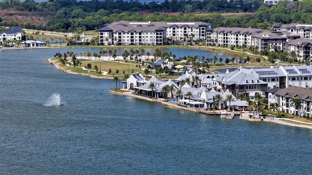 Под контрактом: $868,000 (3 спален, 2 ванн, 2281 Квадратных фут)