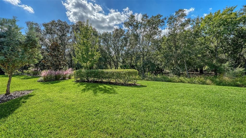 Под контрактом: $868,000 (3 спален, 2 ванн, 2281 Квадратных фут)