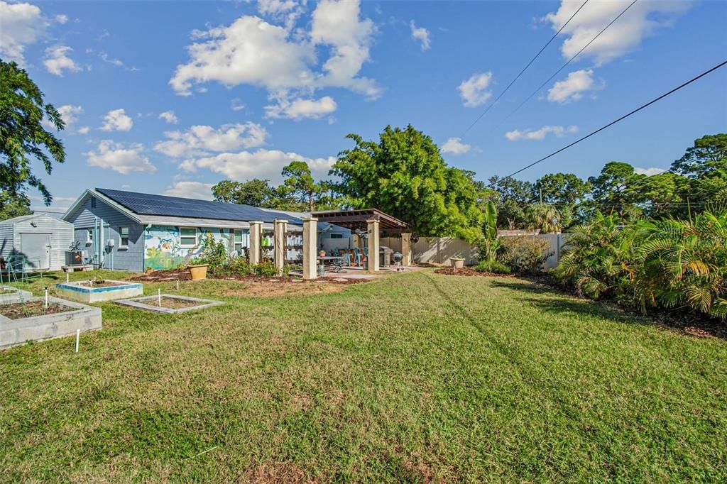 待售: $549,000 (5 贝兹, 3 浴室, 2412 平方英尺)