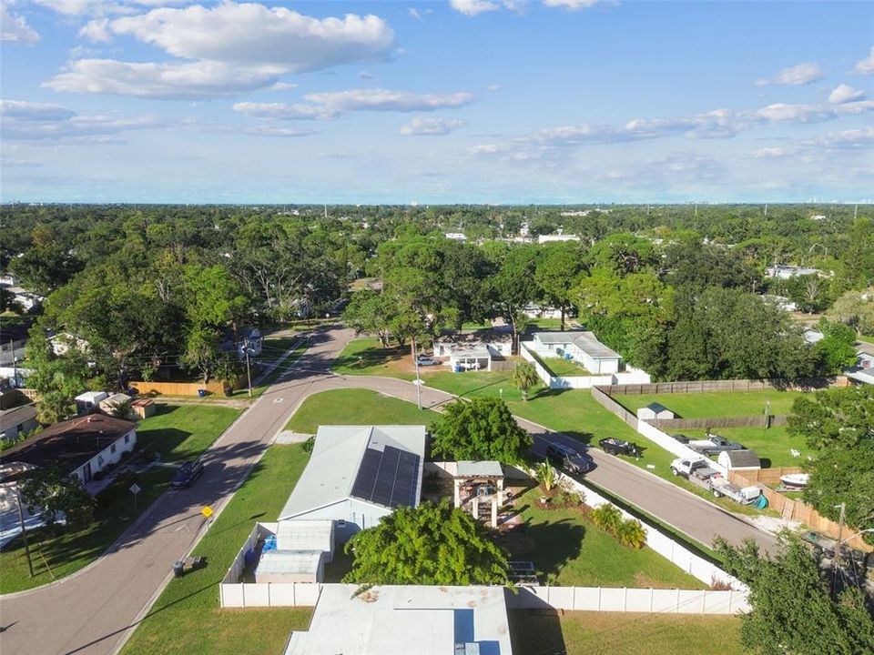 待售: $549,000 (5 贝兹, 3 浴室, 2412 平方英尺)