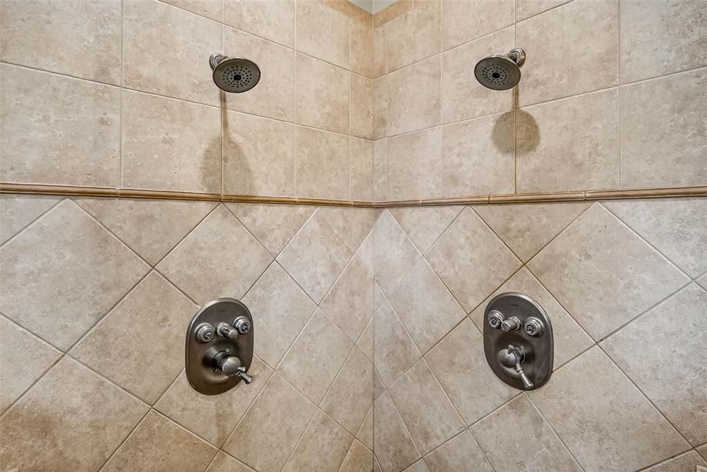 待售: $900,000 (4 贝兹, 3 浴室, 3378 平方英尺)