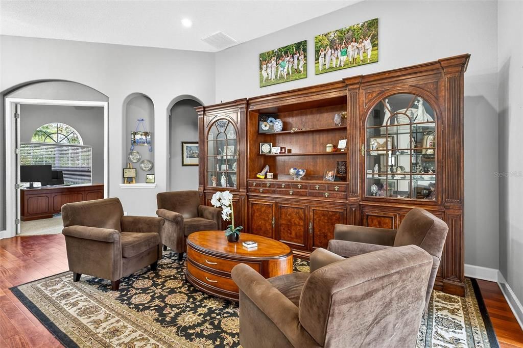 待售: $900,000 (4 贝兹, 3 浴室, 3378 平方英尺)