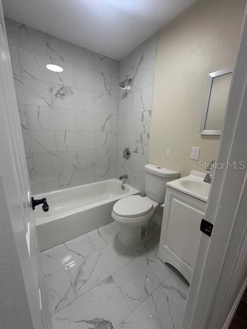 Active With Contract: $289,000 (3 beds, 2 baths, 910 Square Feet)