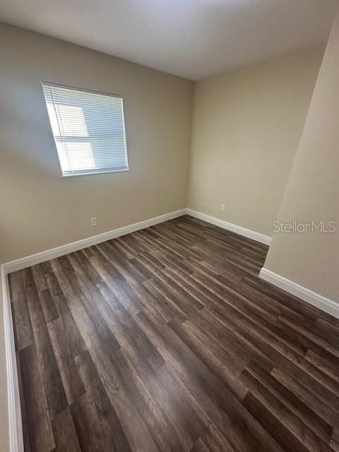 Active With Contract: $289,000 (3 beds, 2 baths, 910 Square Feet)