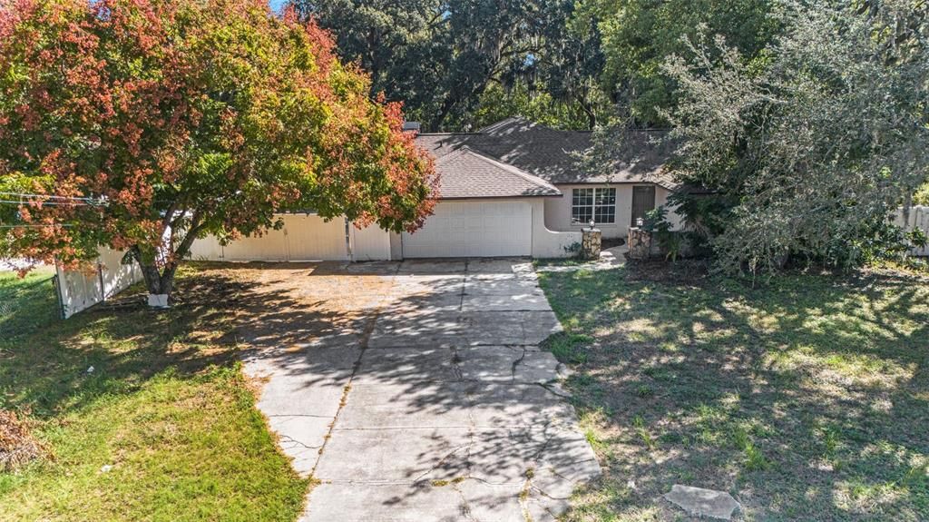 Recently Sold: $305,000 (3 beds, 2 baths, 1746 Square Feet)