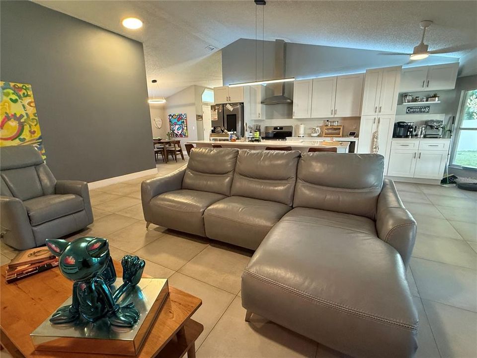 For Sale: $479,500 (4 beds, 2 baths, 2070 Square Feet)