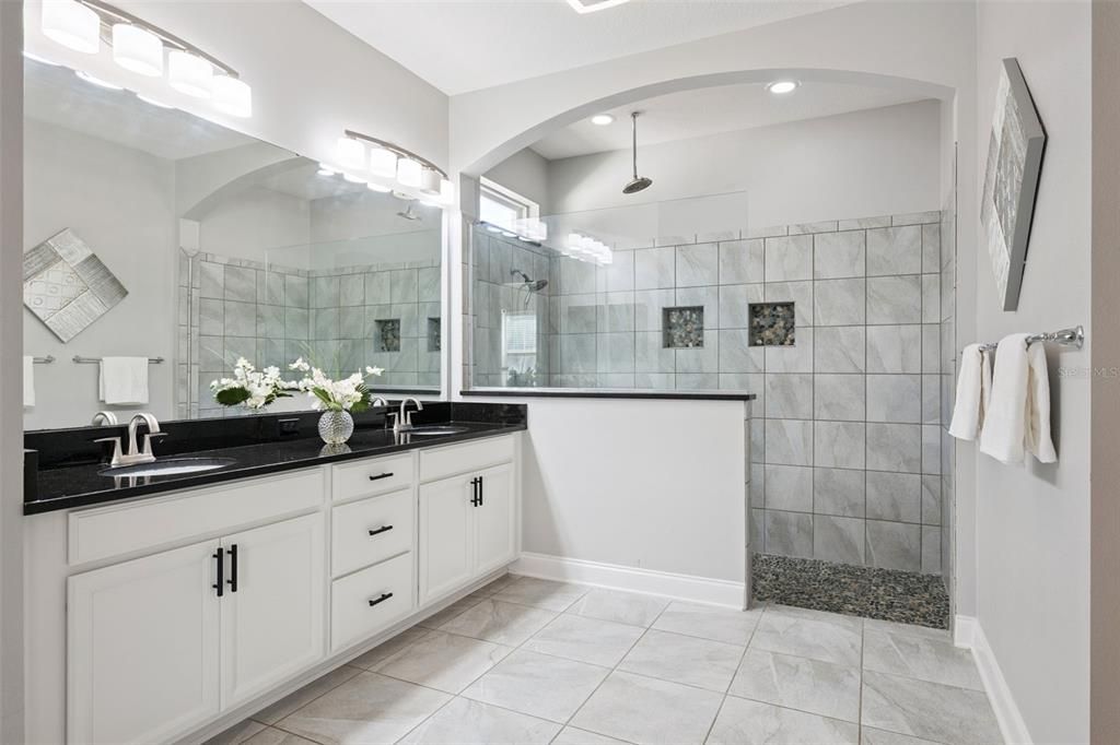 На продажу: $825,000 (4 спален, 3 ванн, 3262 Квадратных фут)