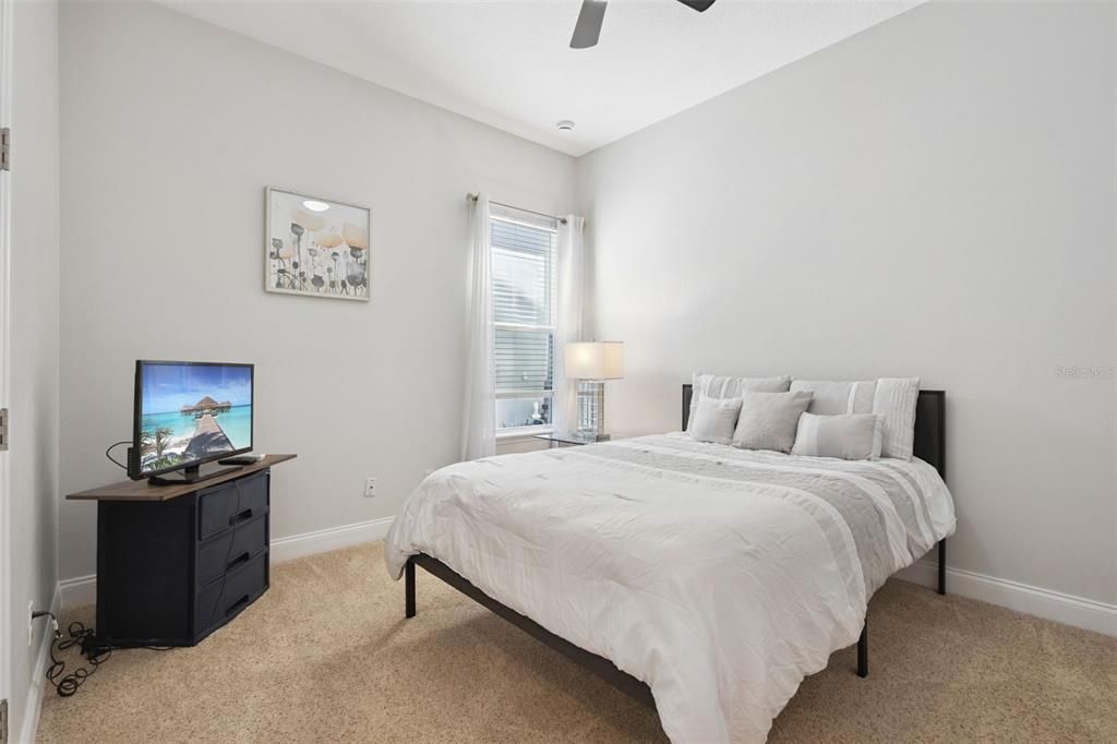 На продажу: $825,000 (4 спален, 3 ванн, 3262 Квадратных фут)