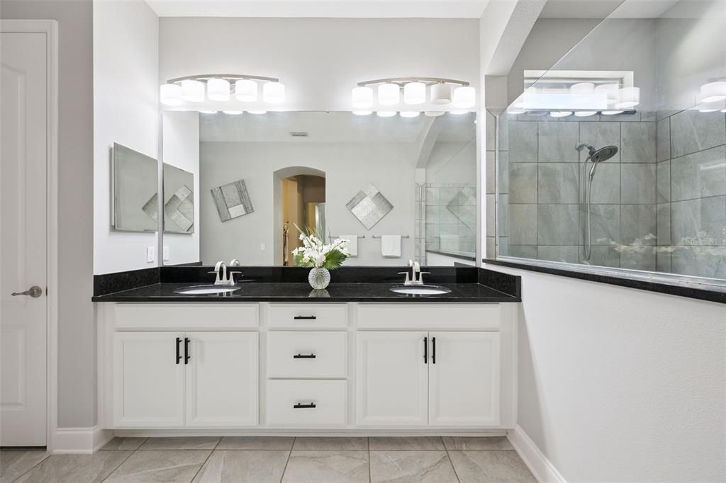 На продажу: $825,000 (4 спален, 3 ванн, 3262 Квадратных фут)