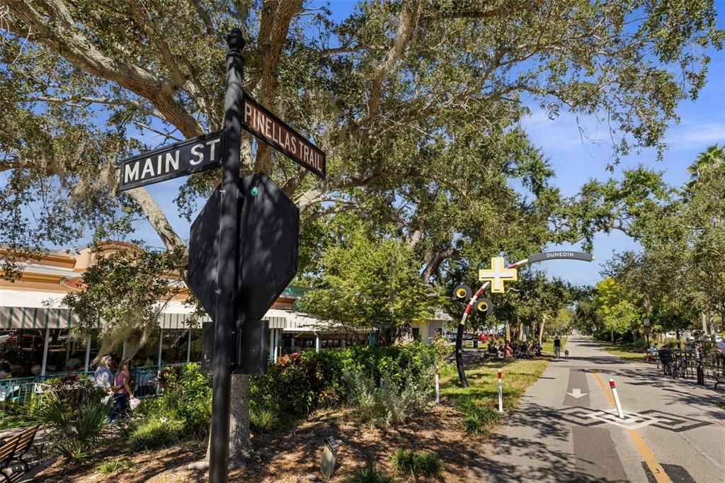 For Sale: $960,000 (4 beds, 3 baths, 2415 Square Feet)