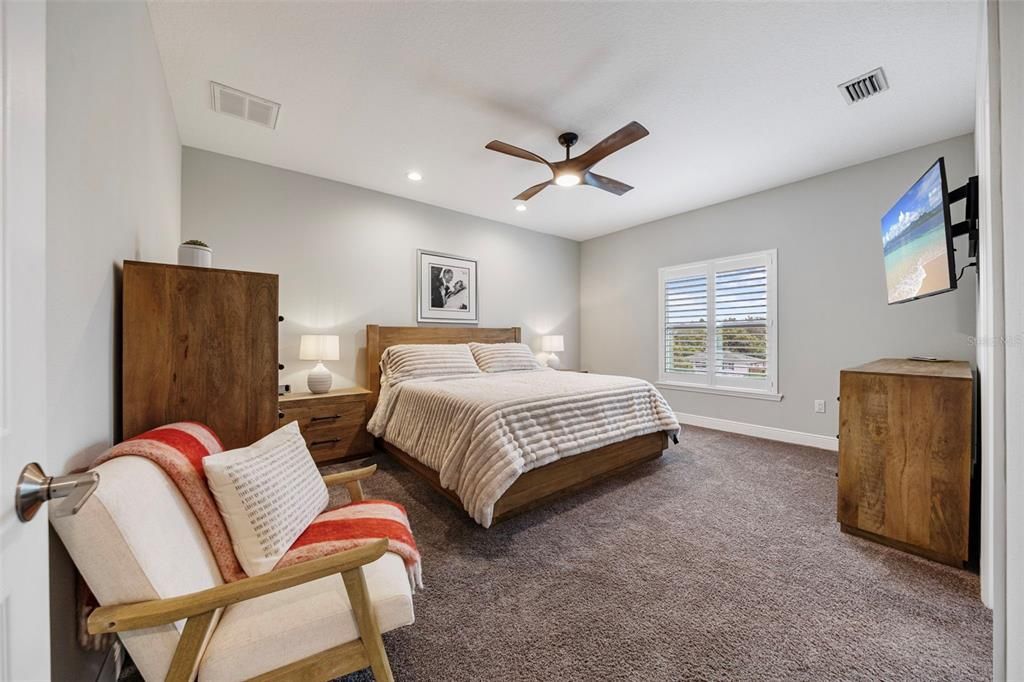 For Sale: $960,000 (4 beds, 3 baths, 2415 Square Feet)