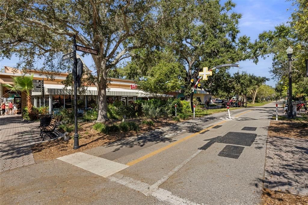 For Sale: $960,000 (4 beds, 3 baths, 2415 Square Feet)