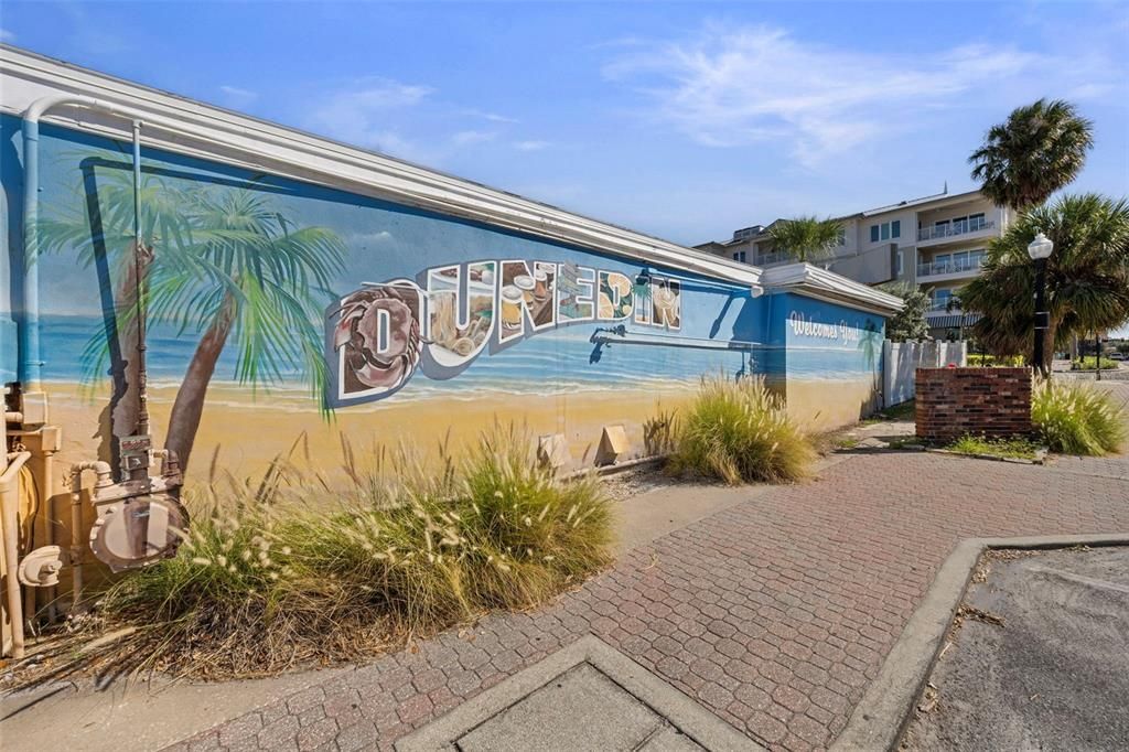 For Sale: $960,000 (4 beds, 3 baths, 2415 Square Feet)