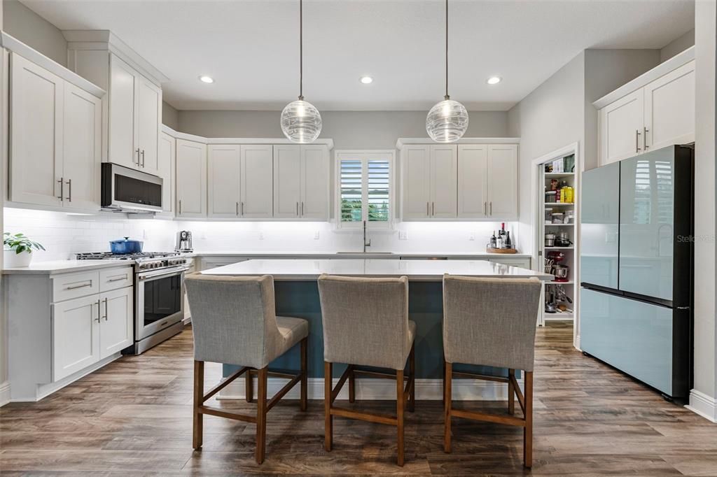 For Sale: $960,000 (4 beds, 3 baths, 2415 Square Feet)