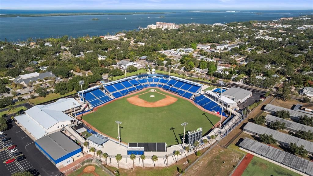 For Sale: $960,000 (4 beds, 3 baths, 2415 Square Feet)