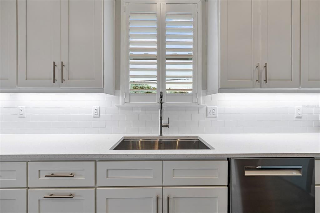 For Sale: $960,000 (4 beds, 3 baths, 2415 Square Feet)