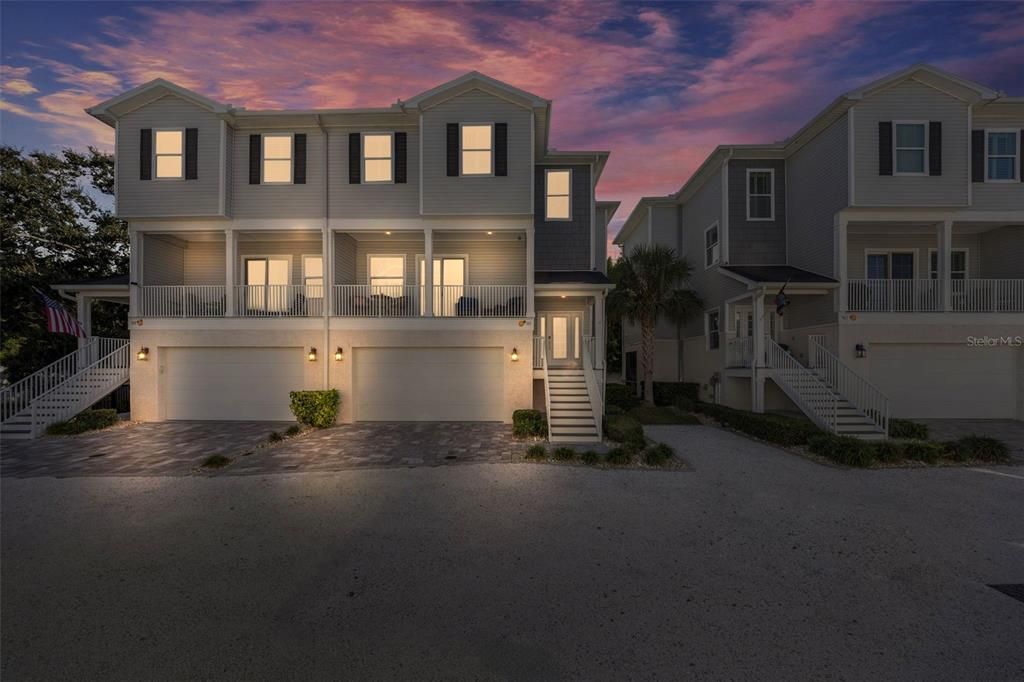 For Sale: $960,000 (4 beds, 3 baths, 2415 Square Feet)