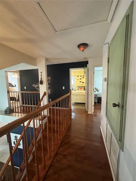 На продажу: $605,000 (4 спален, 2 ванн, 2320 Квадратных фут)