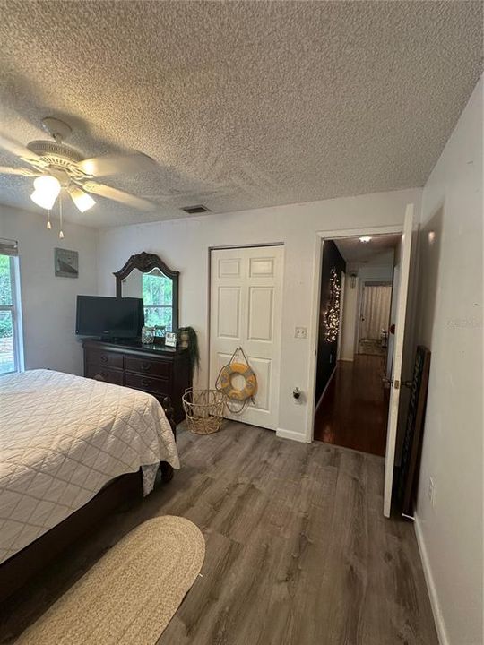 На продажу: $605,000 (4 спален, 2 ванн, 2320 Квадратных фут)