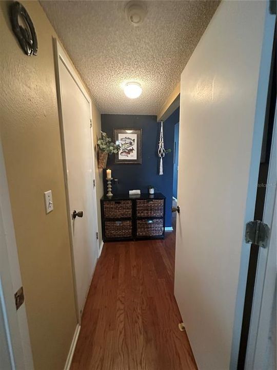 На продажу: $605,000 (4 спален, 2 ванн, 2320 Квадратных фут)