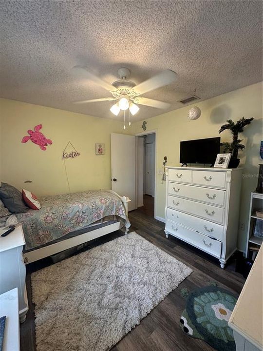 На продажу: $605,000 (4 спален, 2 ванн, 2320 Квадратных фут)