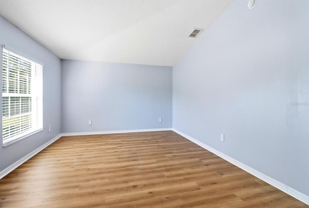 En Venta: $374,900 (3 camas, 2 baños, 1659 Pies cuadrados)