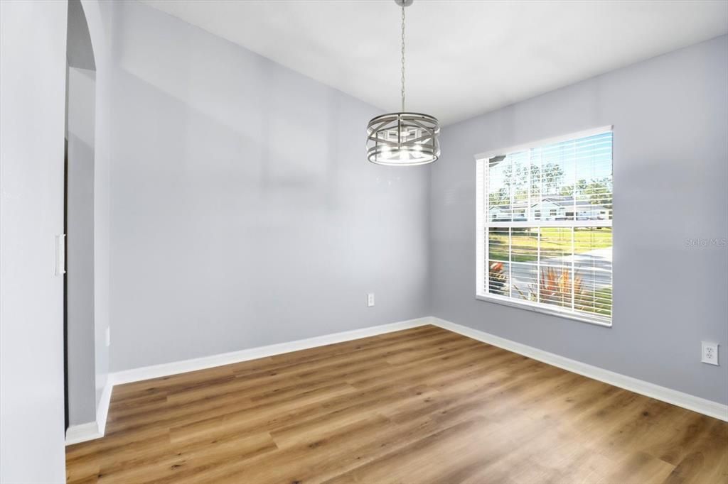 En Venta: $374,900 (3 camas, 2 baños, 1659 Pies cuadrados)