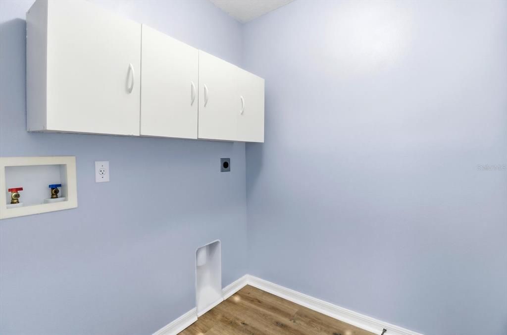 En Venta: $374,900 (3 camas, 2 baños, 1659 Pies cuadrados)