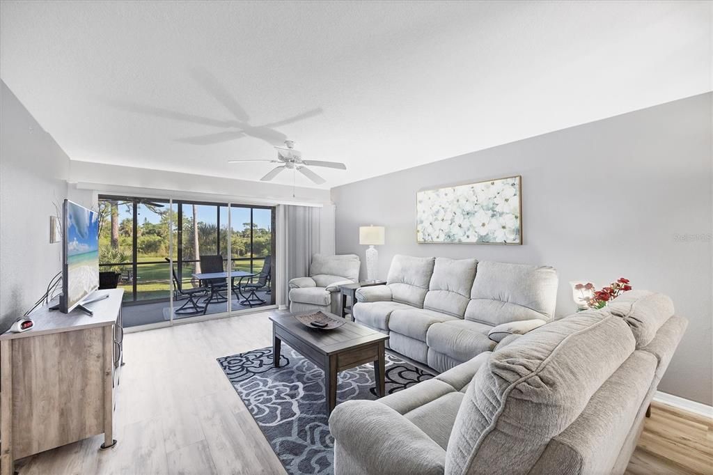 For Sale: $190,000 (2 beds, 2 baths, 1230 Square Feet)