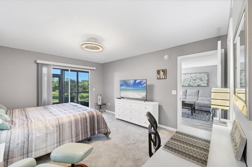 For Sale: $190,000 (2 beds, 2 baths, 1230 Square Feet)