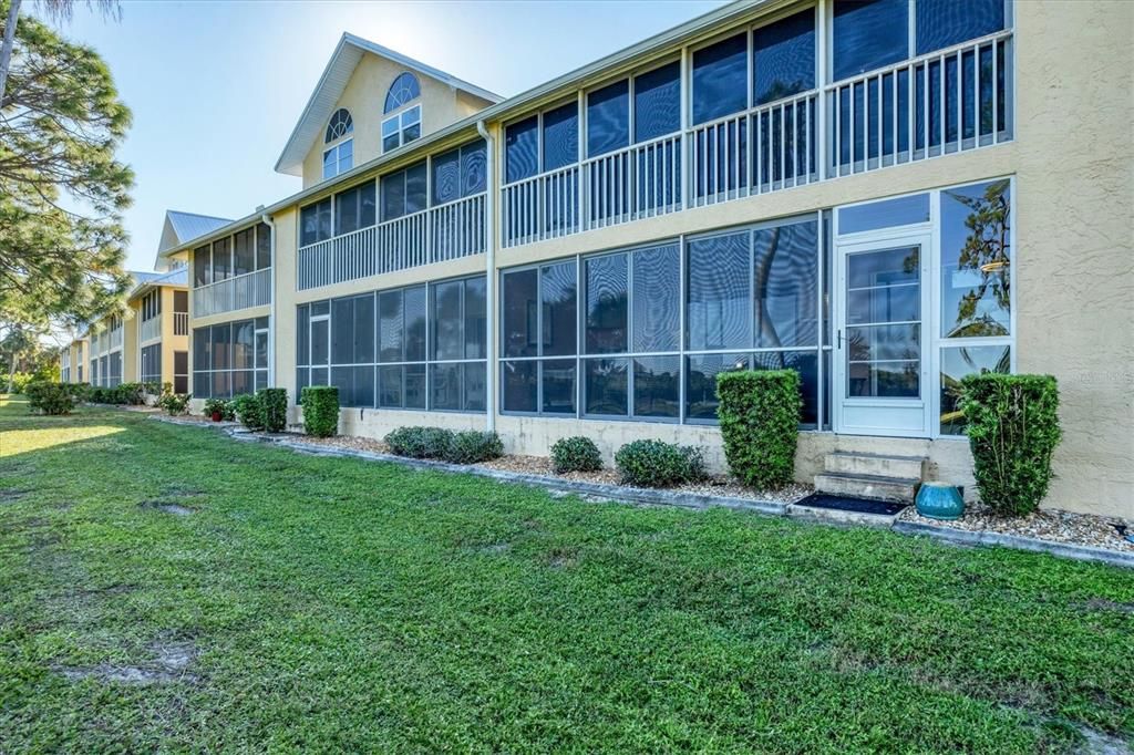 For Sale: $190,000 (2 beds, 2 baths, 1230 Square Feet)