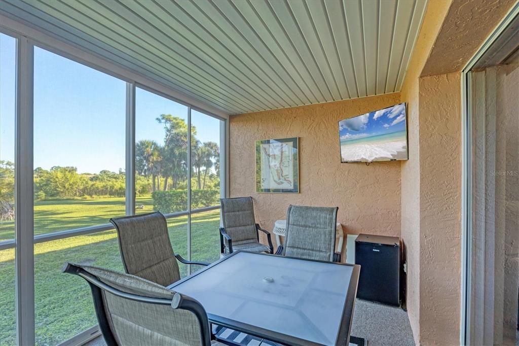 For Sale: $190,000 (2 beds, 2 baths, 1230 Square Feet)