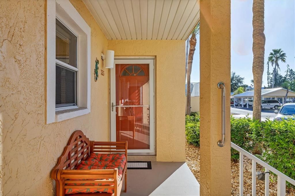 For Sale: $190,000 (2 beds, 2 baths, 1230 Square Feet)