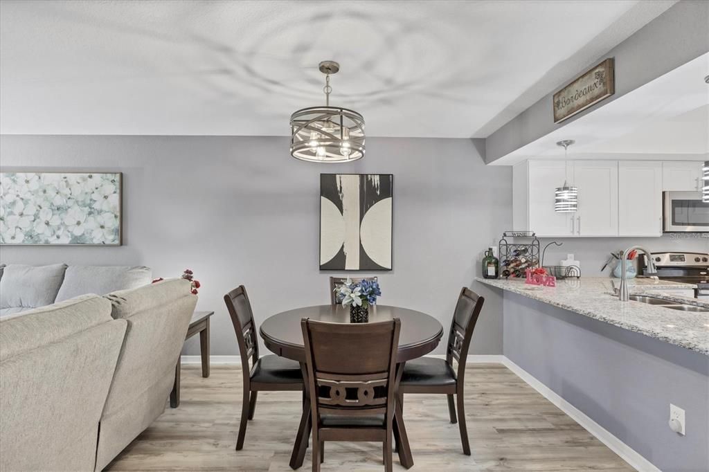 For Sale: $190,000 (2 beds, 2 baths, 1230 Square Feet)