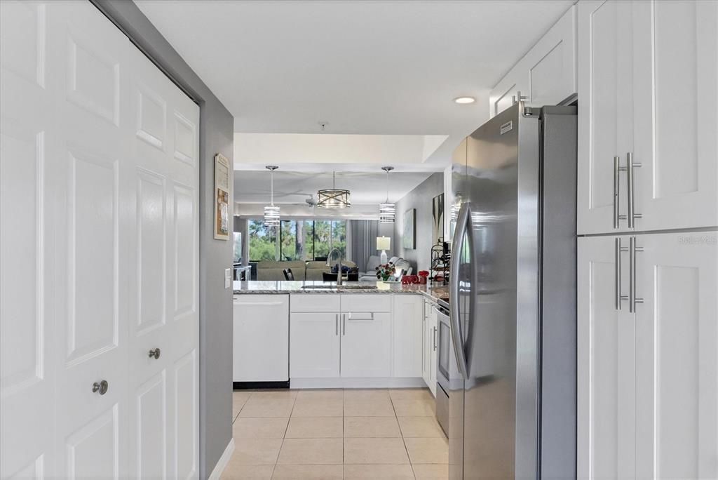 For Sale: $190,000 (2 beds, 2 baths, 1230 Square Feet)