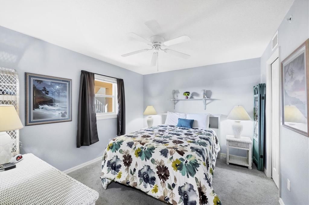 For Sale: $190,000 (2 beds, 2 baths, 1230 Square Feet)