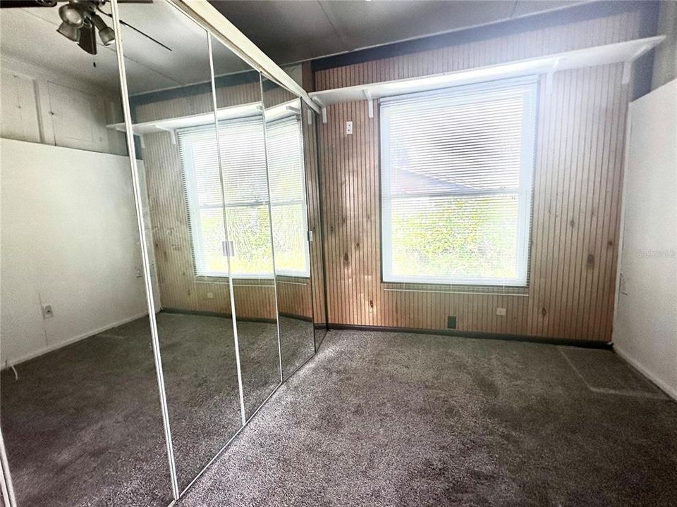 For Rent: $1,799 (3 beds, 1 baths, 1300 Square Feet)