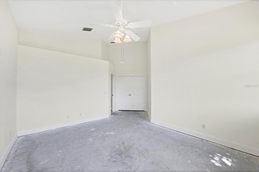 Под контрактом: $275,000 (3 спален, 2 ванн, 2287 Квадратных фут)