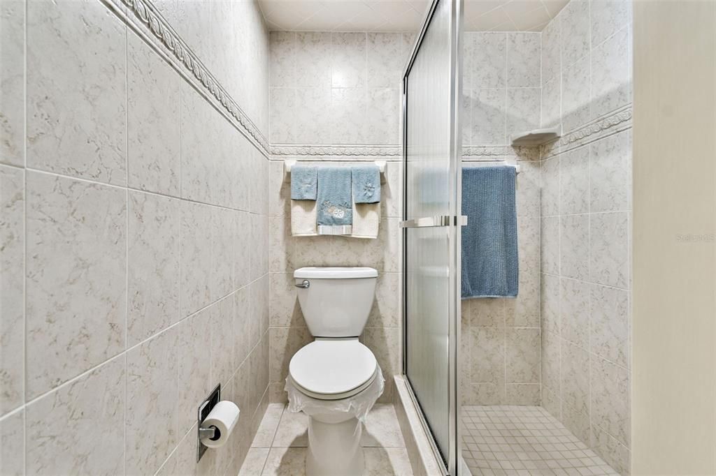 For Sale: $379,000 (2 beds, 2 baths, 1083 Square Feet)