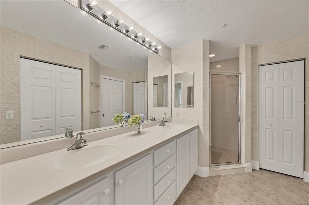 待售: $550,000 (2 贝兹, 2 浴室, 1456 平方英尺)