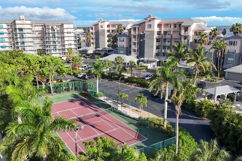 待售: $550,000 (2 贝兹, 2 浴室, 1456 平方英尺)