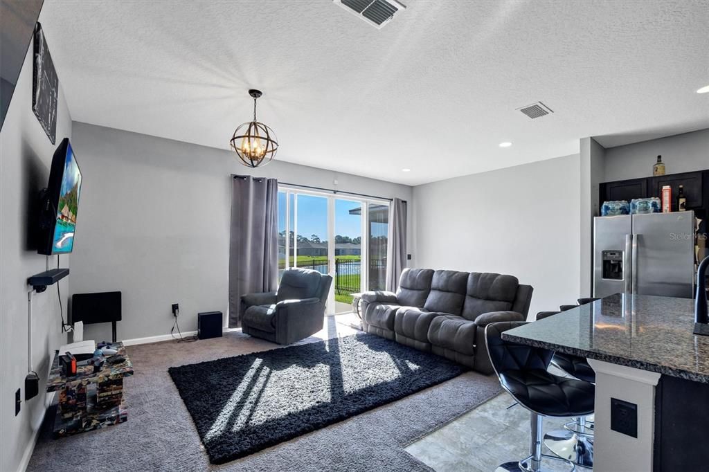 На продажу: $274,000 (2 спален, 2 ванн, 1530 Квадратных фут)