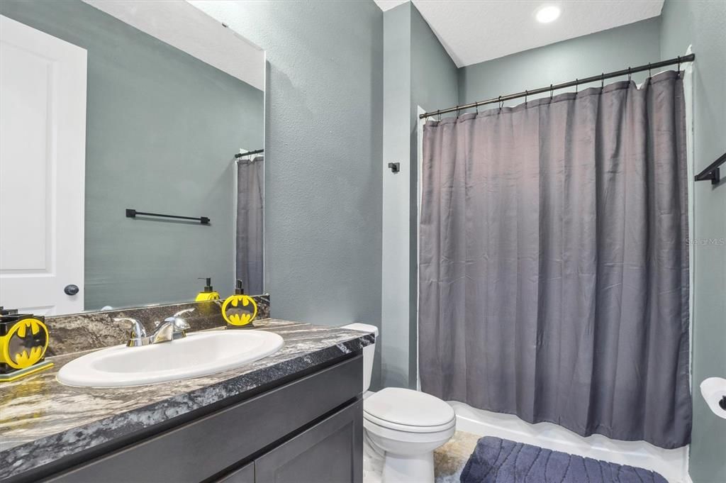 На продажу: $274,000 (2 спален, 2 ванн, 1530 Квадратных фут)