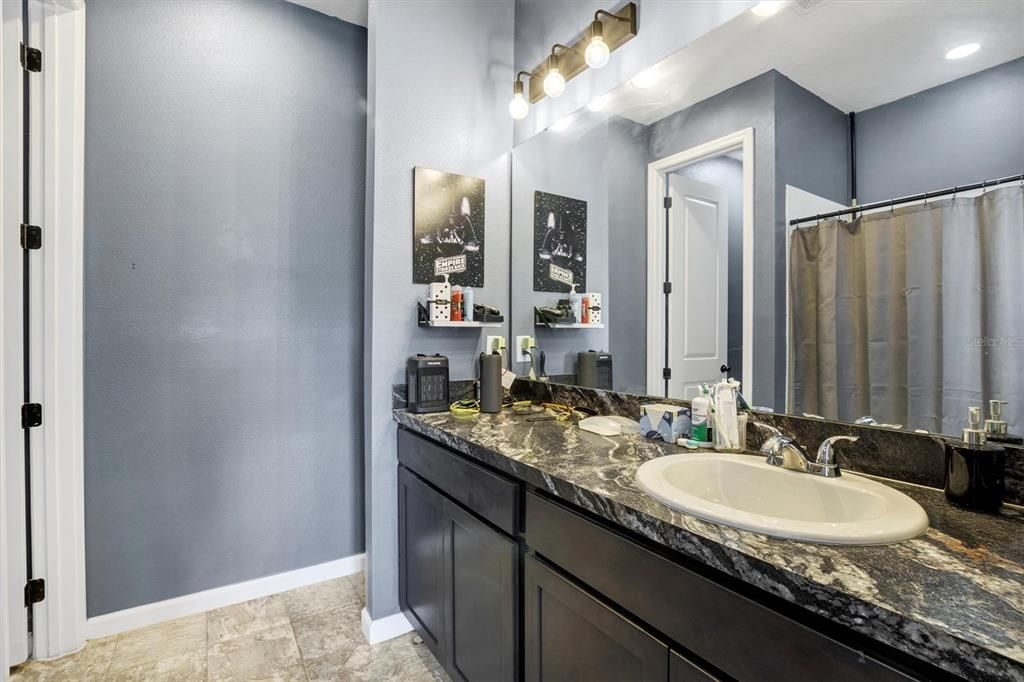 На продажу: $274,000 (2 спален, 2 ванн, 1530 Квадратных фут)