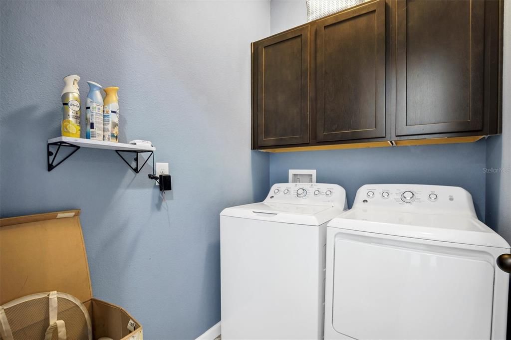 На продажу: $274,000 (2 спален, 2 ванн, 1530 Квадратных фут)