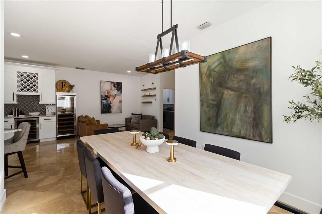 待售: $575,000 (3 贝兹, 2 浴室, 2073 平方英尺)