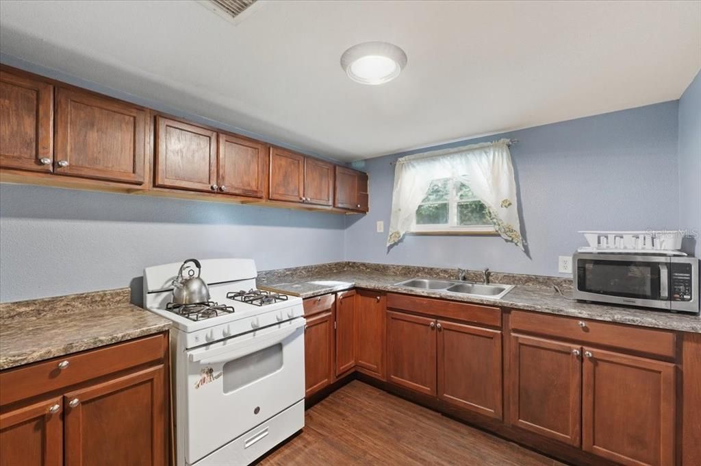 En Venta: $170,000 (3 camas, 2 baños, 820 Pies cuadrados)