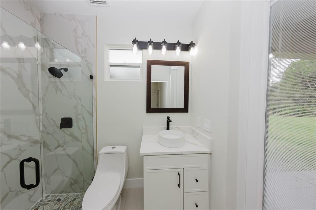 Под контрактом: $475,999 (4 спален, 3 ванн, 2020 Квадратных фут)