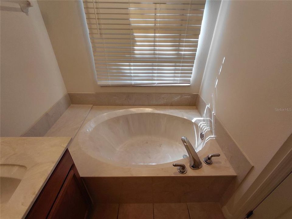 В аренду: $1,800 (4 спален, 3 ванн, 2231 Квадратных фут)